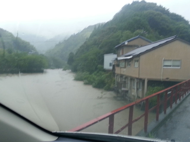 平山のダムも豪雨で様変わり